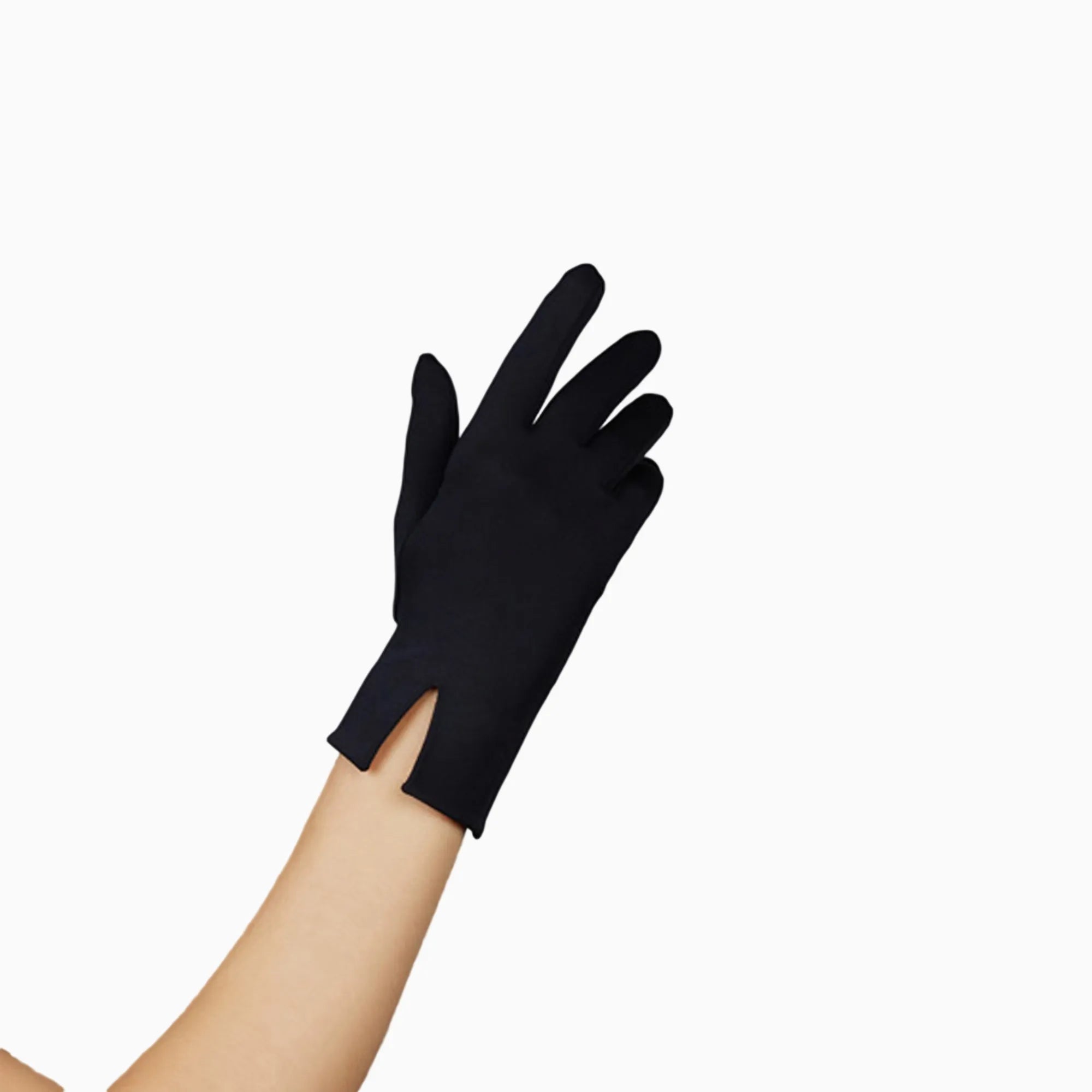 THE ISABELLE wrist day glove in black.