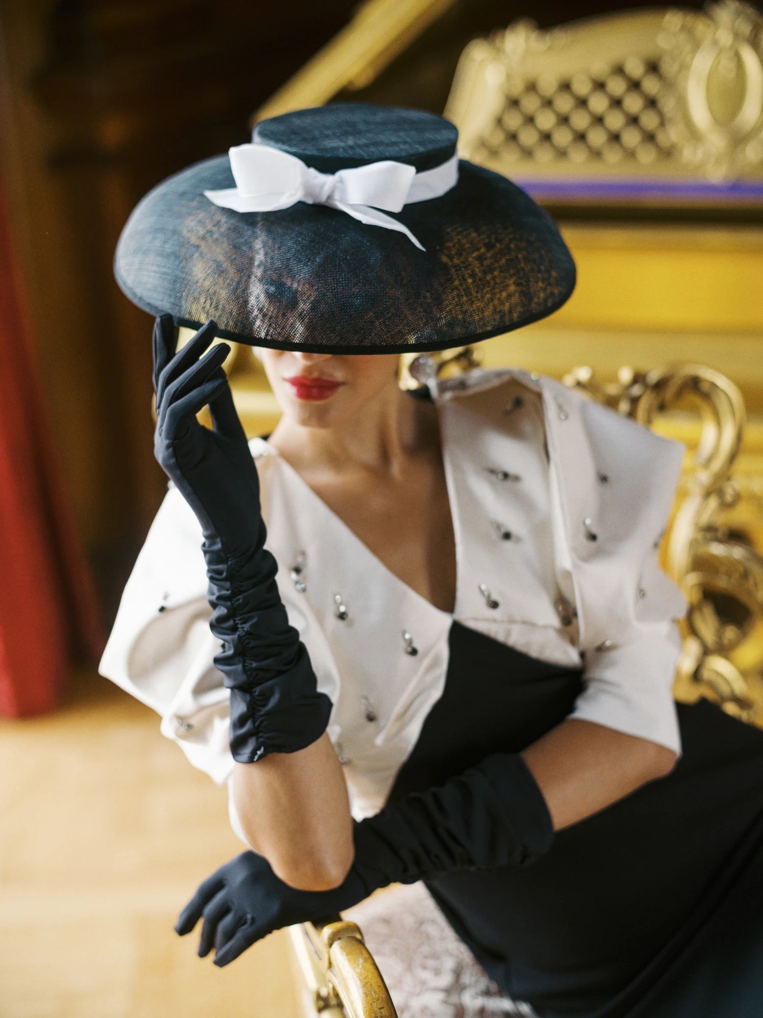 Hand Crafted Elegant Gloves by Ladyfinch Ladyfinch